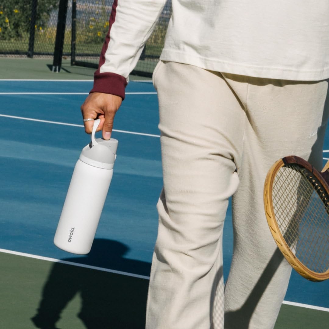 Owala FreeSip Insulated Stainless Steel Water Bottle with Straw, BPA-Free Sports Water Bottle, Great for Travel, 32 Oz, Crown Jewel