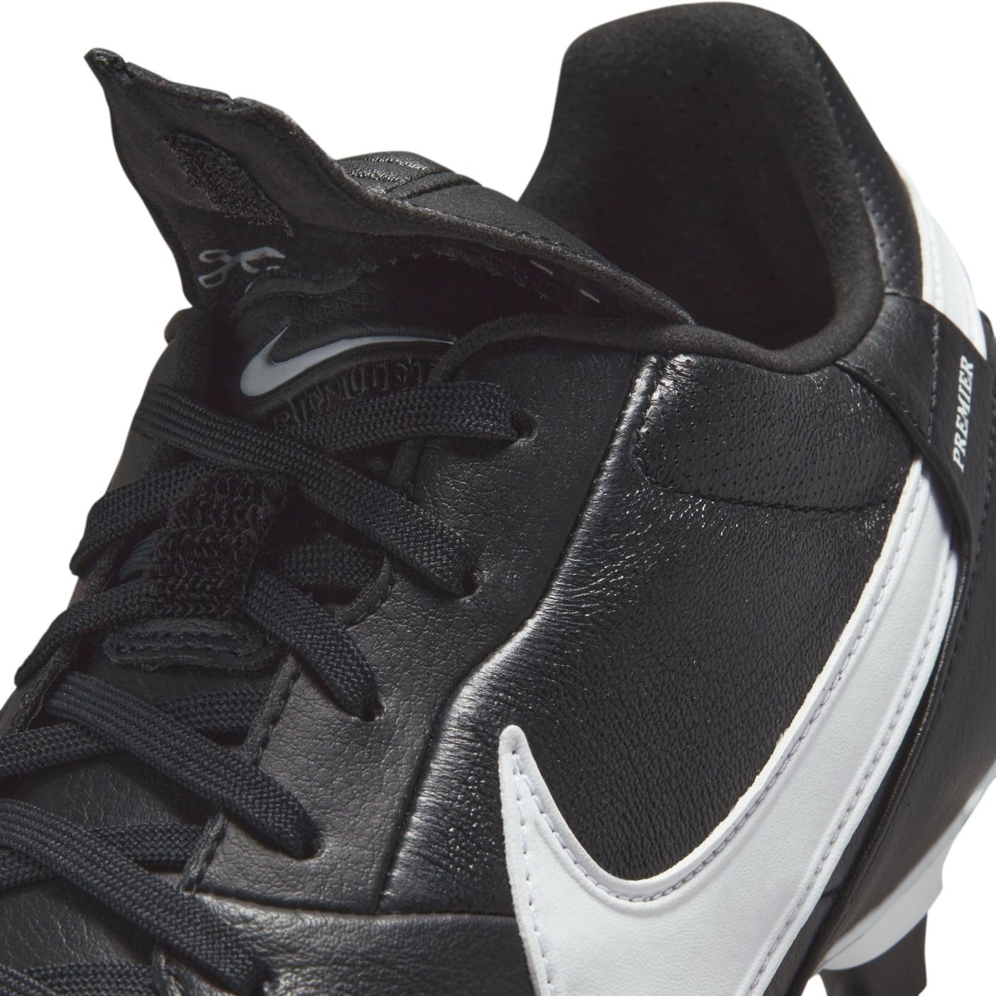 Nike Premier 3 FG Low Top Football Boot HM0265, Black White