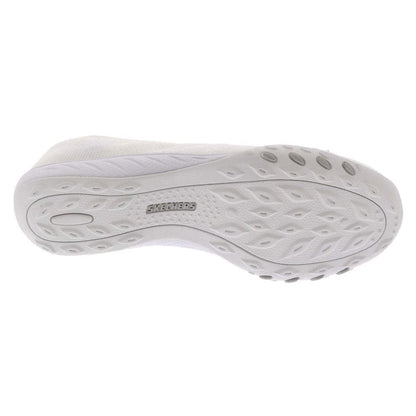 Skechers Women's Breathe Easy - Simple Pleasure, White