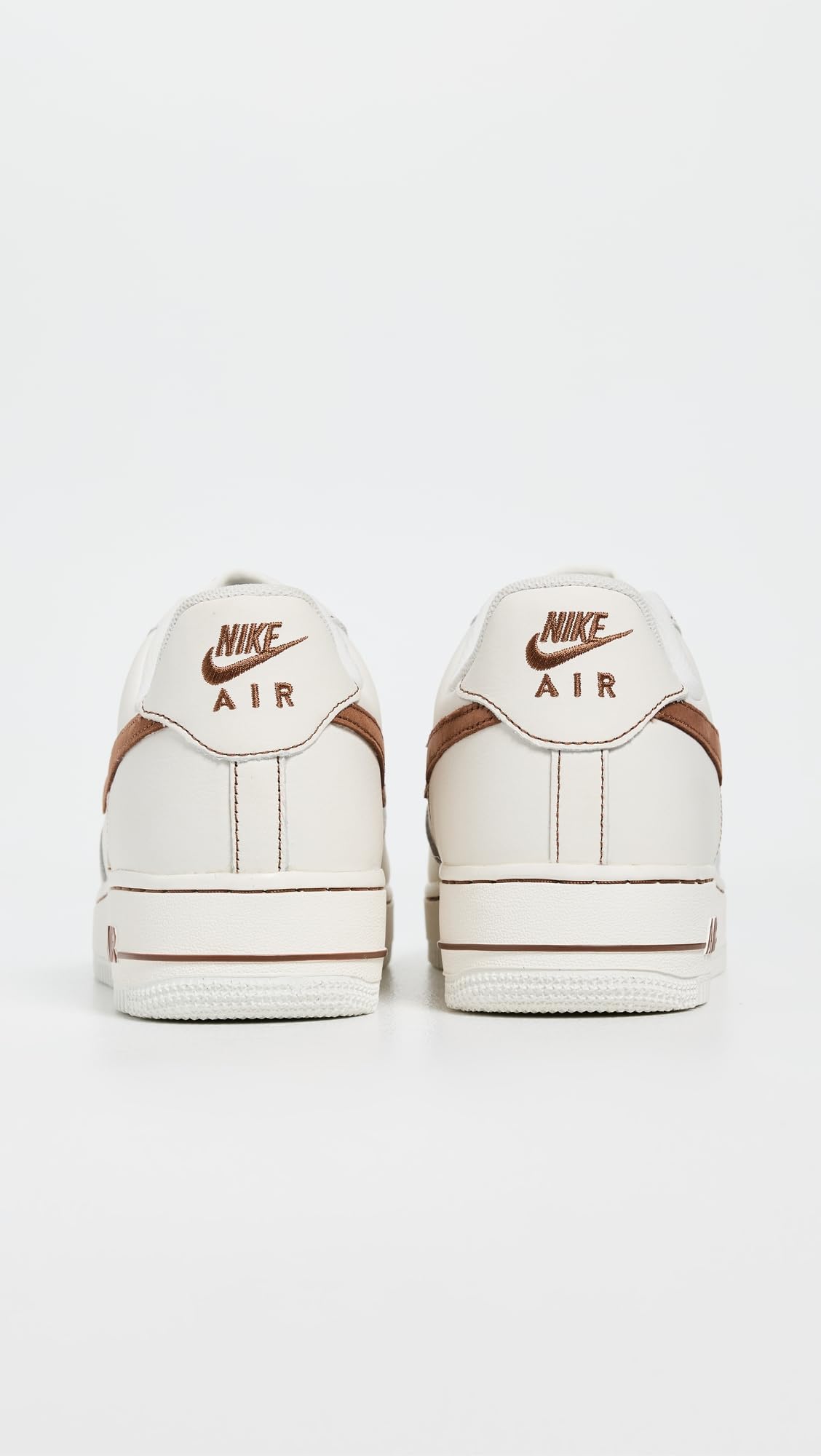 Nike Men's Air Force 1 '07 Lv8 Ess+ Sneakers, Ivory/Saddle Brown