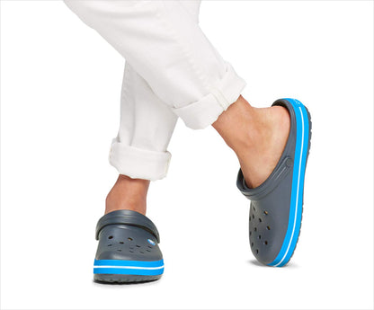 Crocs Zueco Unisex Crocband (Carbón/Océano / Talla 8 Mujer/6 Hombre)