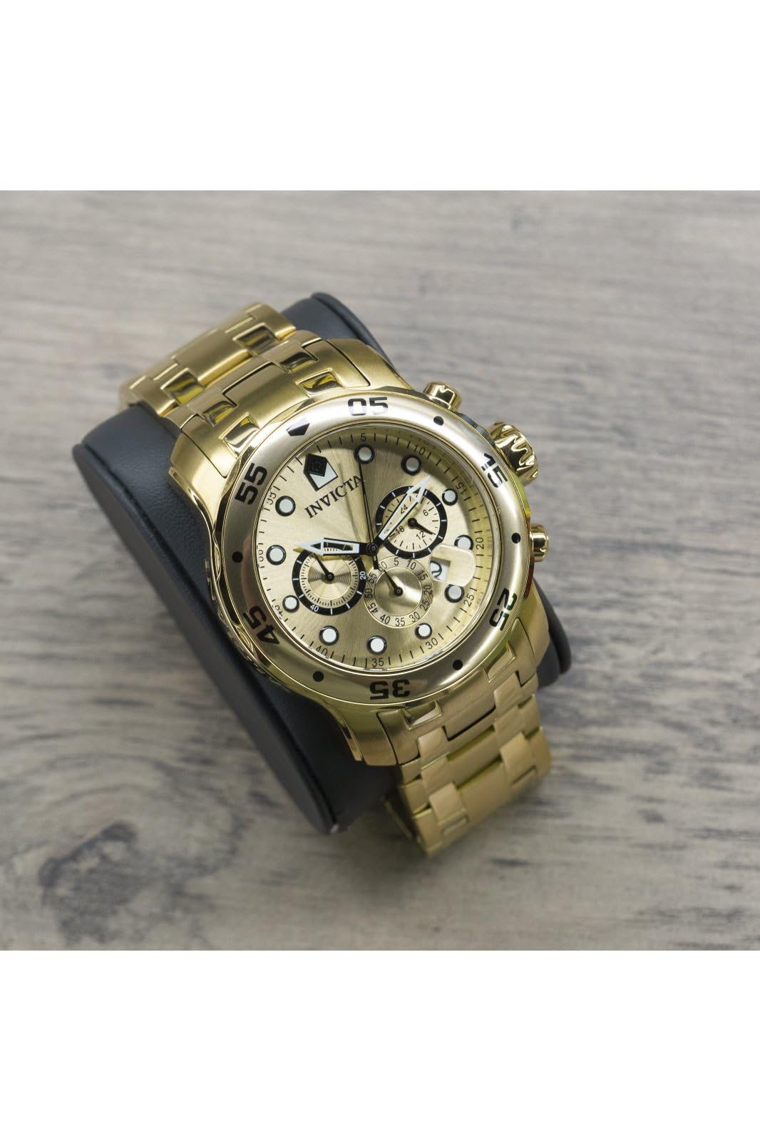 Invicta Men's Pro Diver Quartz Watch with Gold Tone Stainless Steel Band, Gold (Model: 0074)