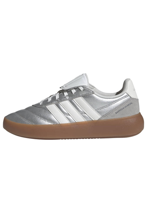 adidas Women's Barreda Mundial, Silver Metallic/White/Iron Metallic