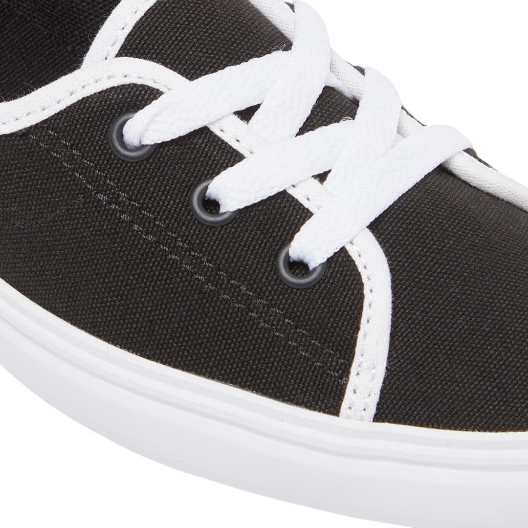 Lacoste Women's Median Base Sneaker, Black/White