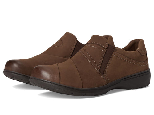 Clarks Collection Women's Carleigh Abby Loafer, Mushroom Nubuck