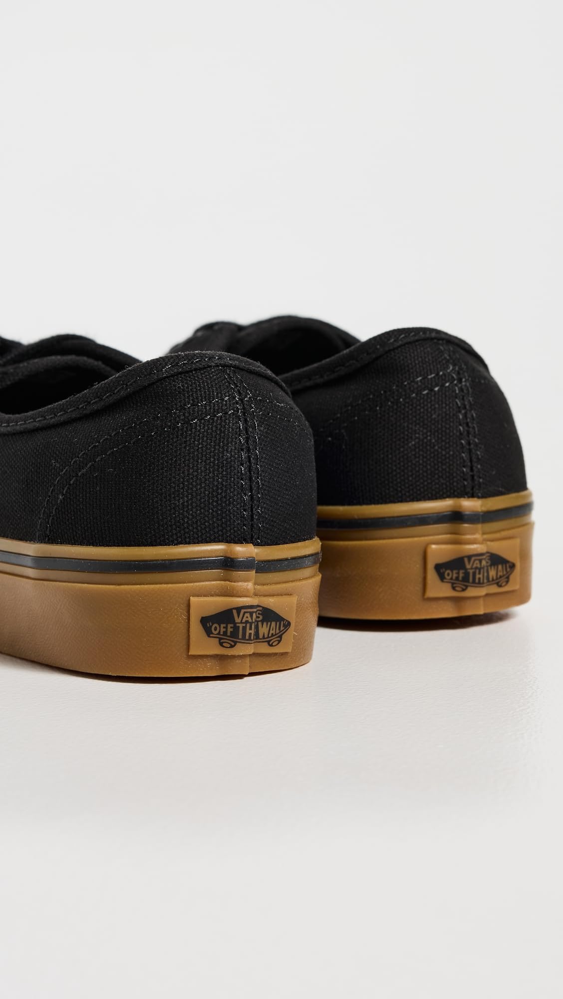 Vans Unisex Authentic Unisex Sneakers, Black/Black/Gum