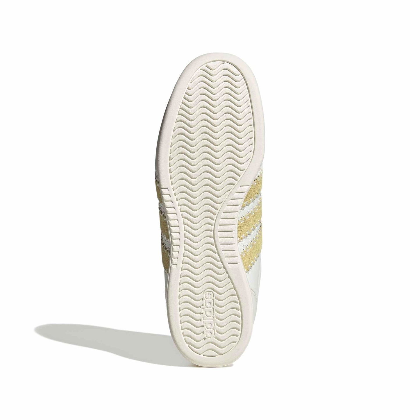 adidas Women's Barreda Low, White/Powder Yellow