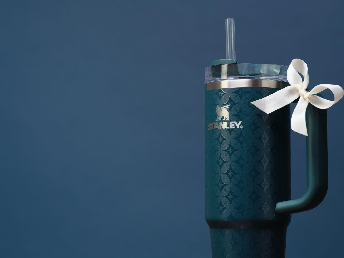 STANLEY Quencher H2.0 Tumbler with Handle and Straw 40 oz | Flowstate 3-Position Lid | Cup Holder Compatible for Travel | Insulated Stainless Steel Cup | BPA-Free | Ponderosa Star