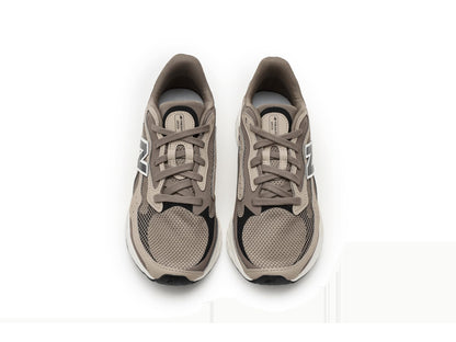 New Balance Men's Fresh Foam Arishi V4 Running Shoe, Thunder Brown/Stoneware