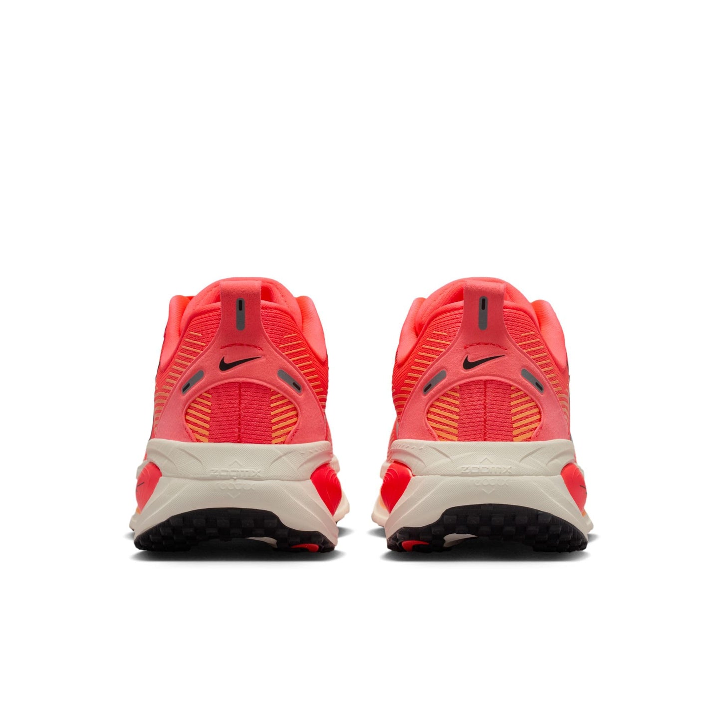 Nike Womens Vomero 18 Hot Lava/Black/Chalk/Orange Pulse