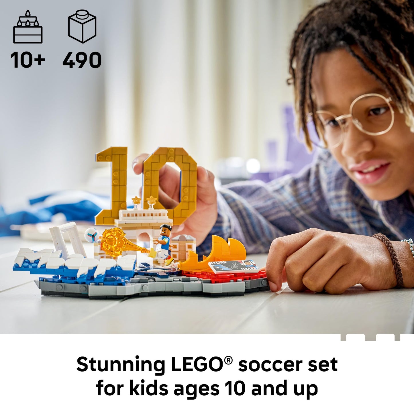 LEGO Editions Kylian Mbappé Momentos Destacados de Fútbol (43013)
