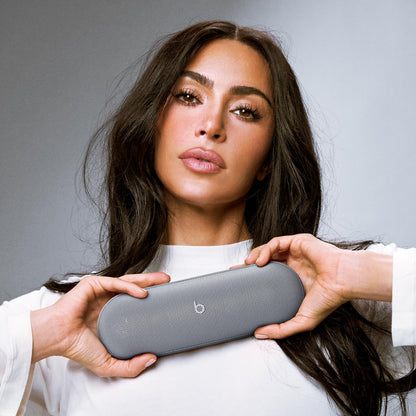 Beats Pill x Kim Kardashian Altavoz Inalámbrico con Bluetooth (Gris Oscuro)