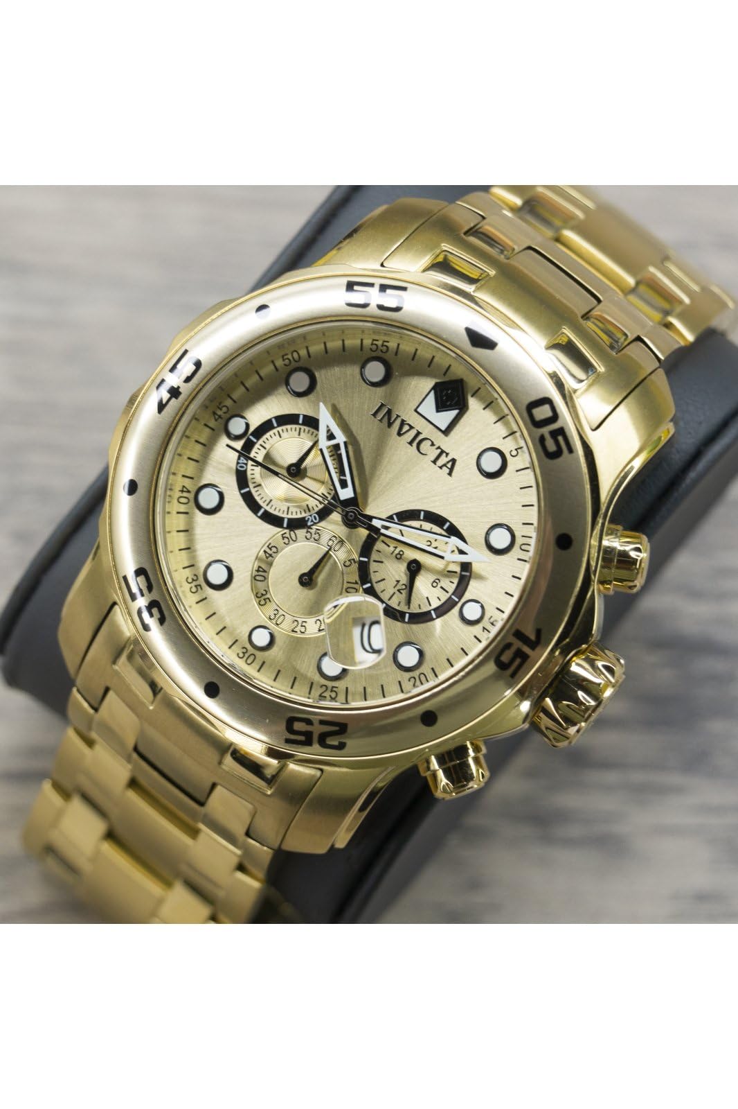 Invicta Men's Pro Diver Quartz Watch with Gold Tone Stainless Steel Band, Gold (Model: 0074)