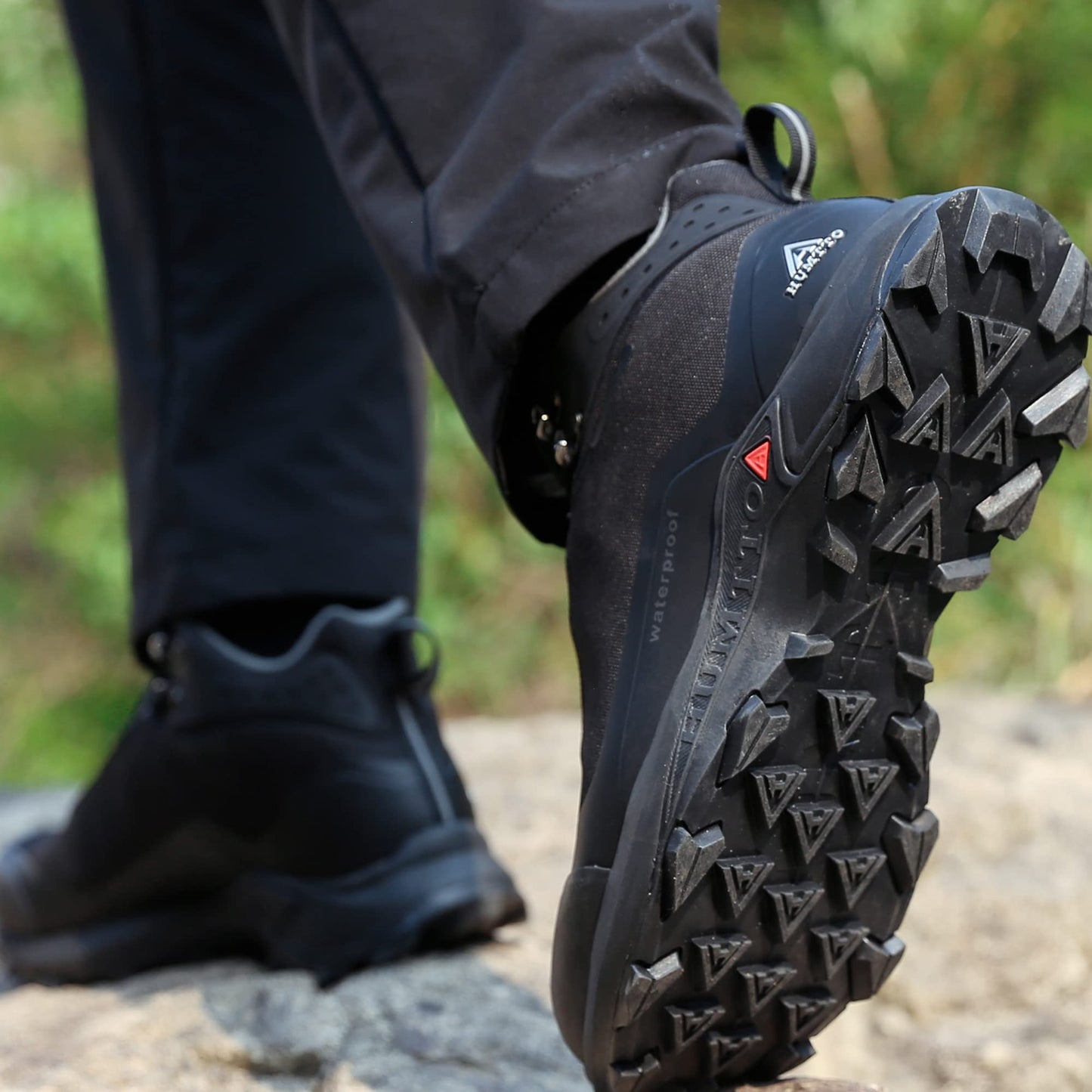 HUMTTO Men's All-Terrain Waterproof Hiking Boots Lightweight Breathable Outdoor Ankle Boots Trekking Hiking Shoes 8 Black
