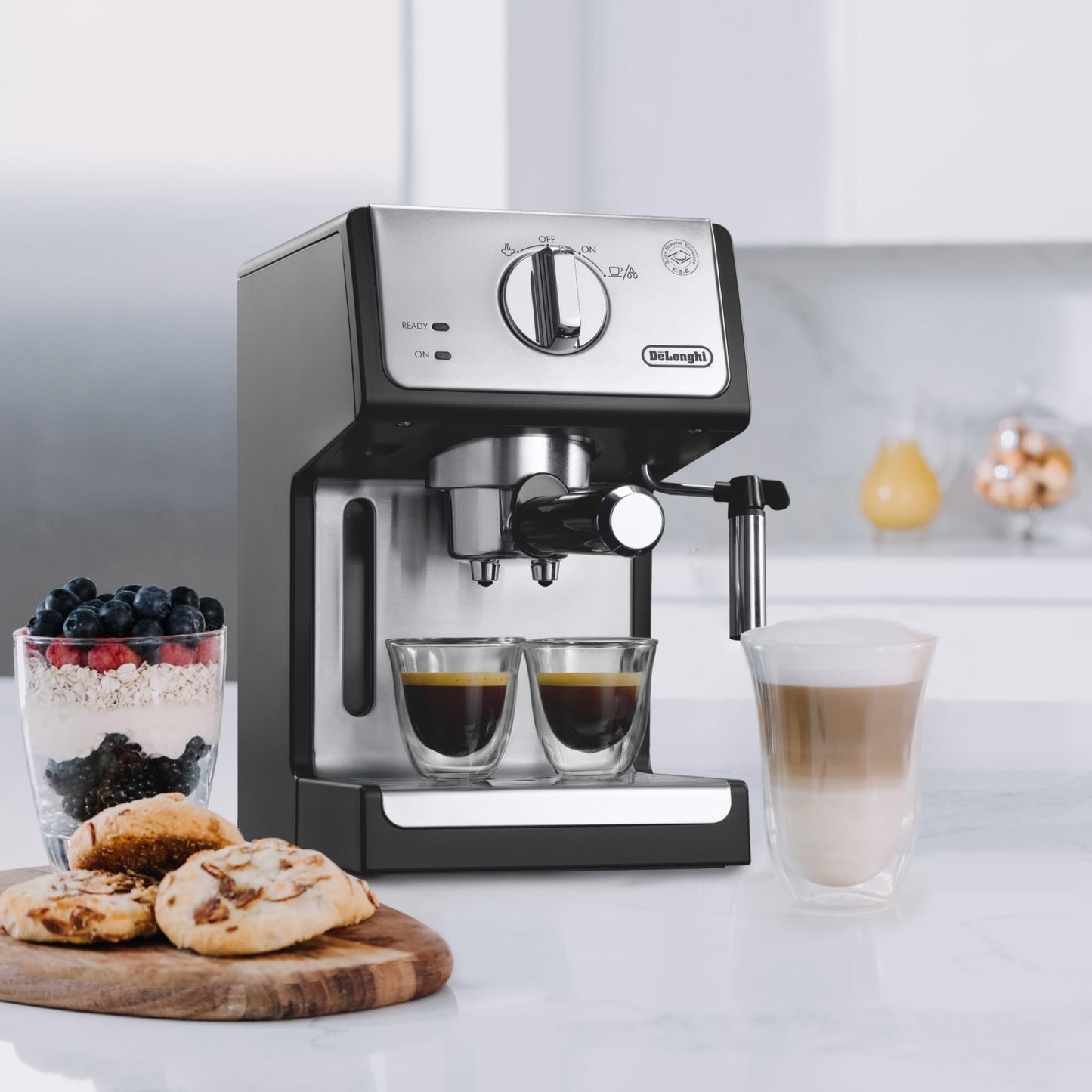 De'Longhi Máquina de Espresso de 15 Bares con Espumador de Leche