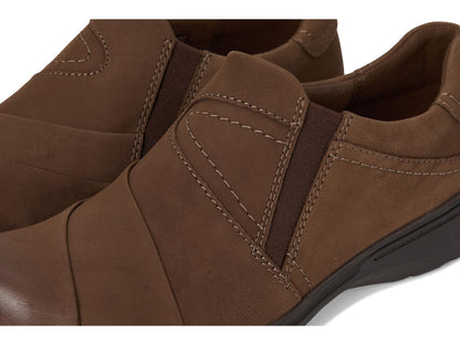 Clarks Collection Women's Carleigh Abby Loafer, Mushroom Nubuck