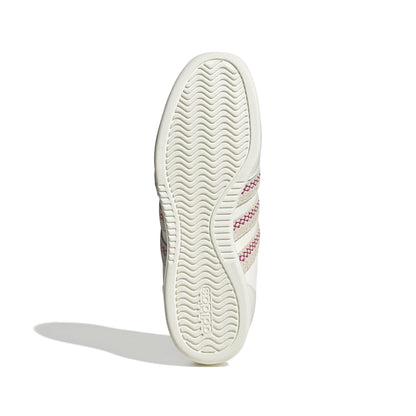 adidas Women's Barreda Low, Off White/Off White/Bahia Magenta