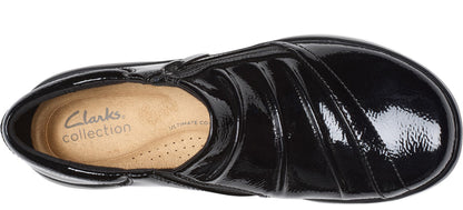 Clarks Women’s Kaetlyn Mila Leather Slip-On Loafers, Black Crinkle Patent Synthetic