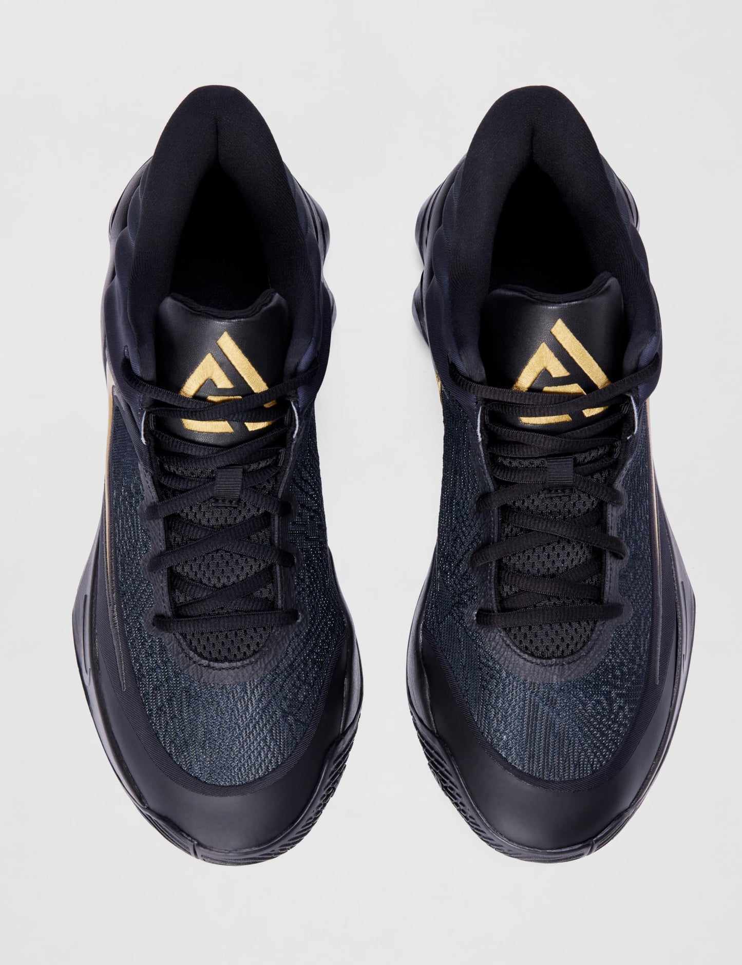 Nike Men's Giannis Immortality 4 Basketball Shoes, Black/Metallic Gold