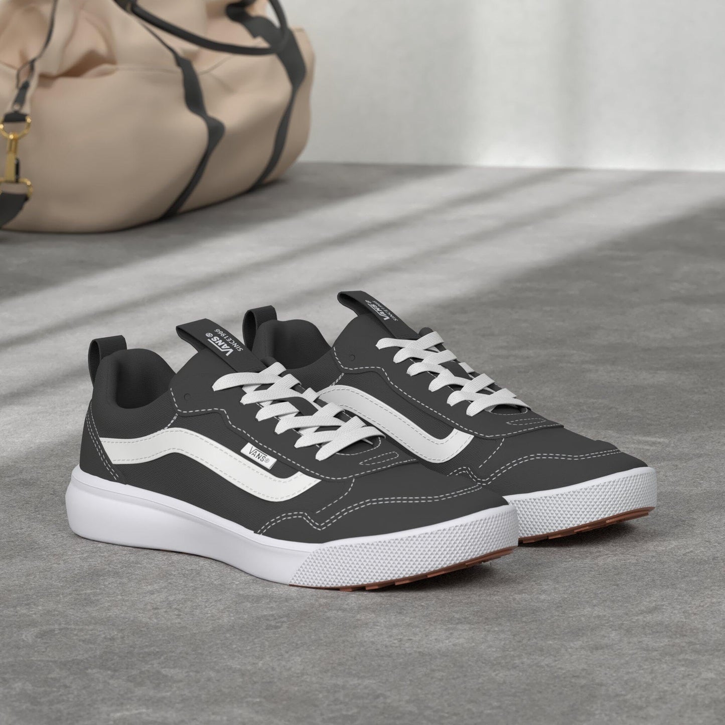 Vans Men's Range EXP Shoe - Athletic Fashion Sneakers for Walking, Hiking & Everyday Wear Black/White