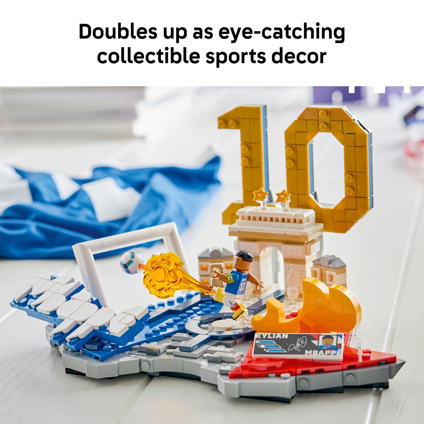 LEGO Editions Kylian Mbappé Momentos Destacados de Fútbol (43013)