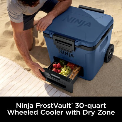 Ninja Hielera FrostVault 30QT con Ruedas (FB230BL / Lakeshore Blue)