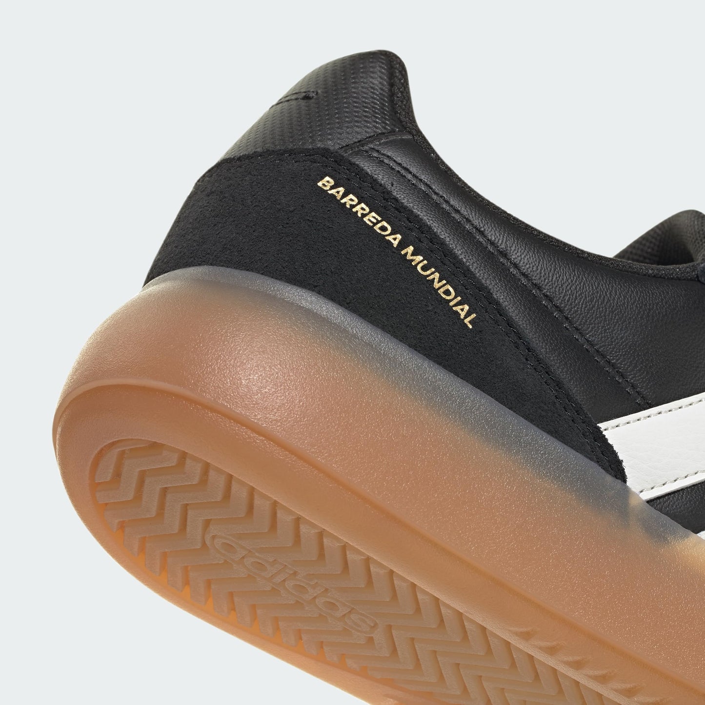 adidas Men's Barreda Mundial, Black/White/Gum