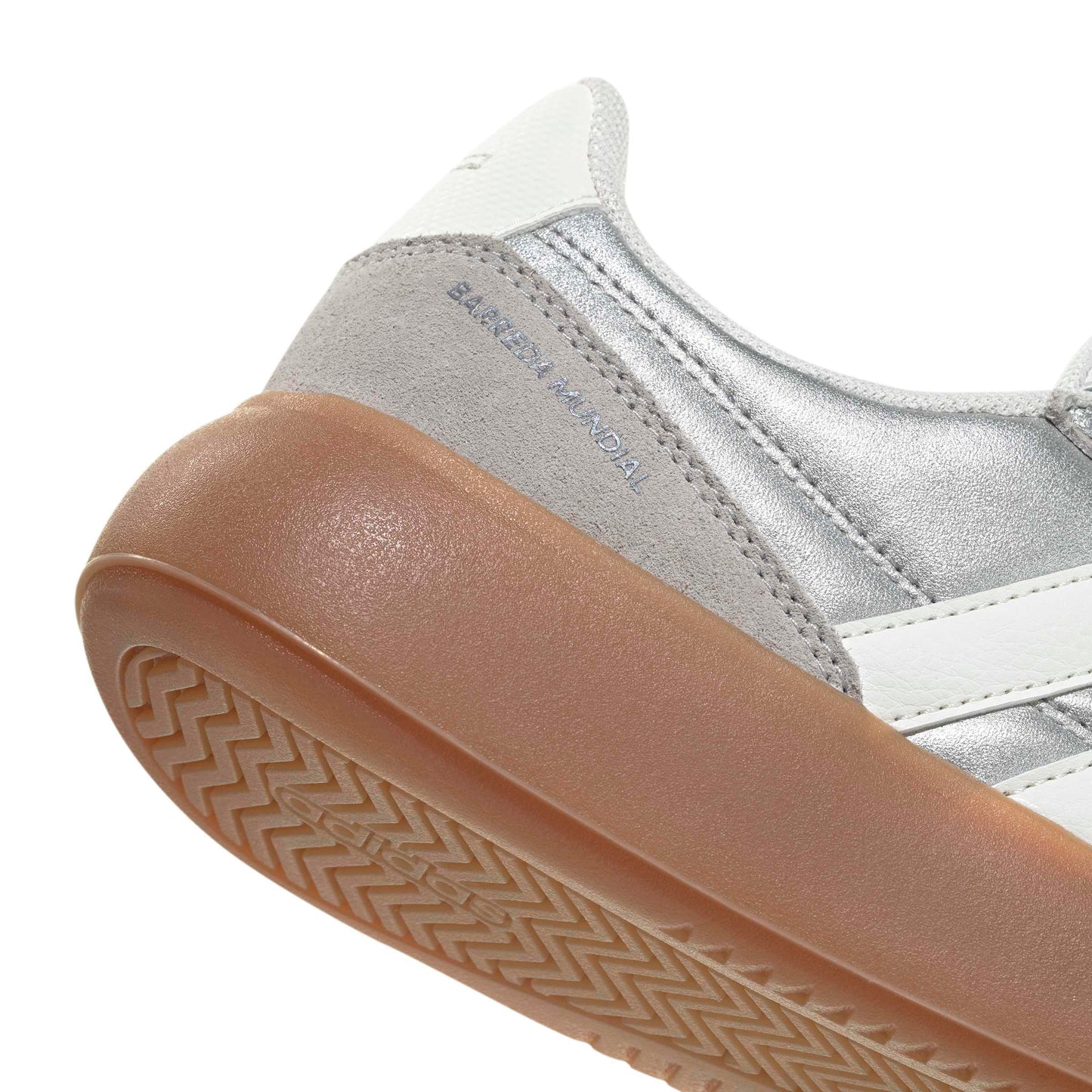 adidas Women's Barreda Mundial, Silver Metallic/White/Iron Metallic