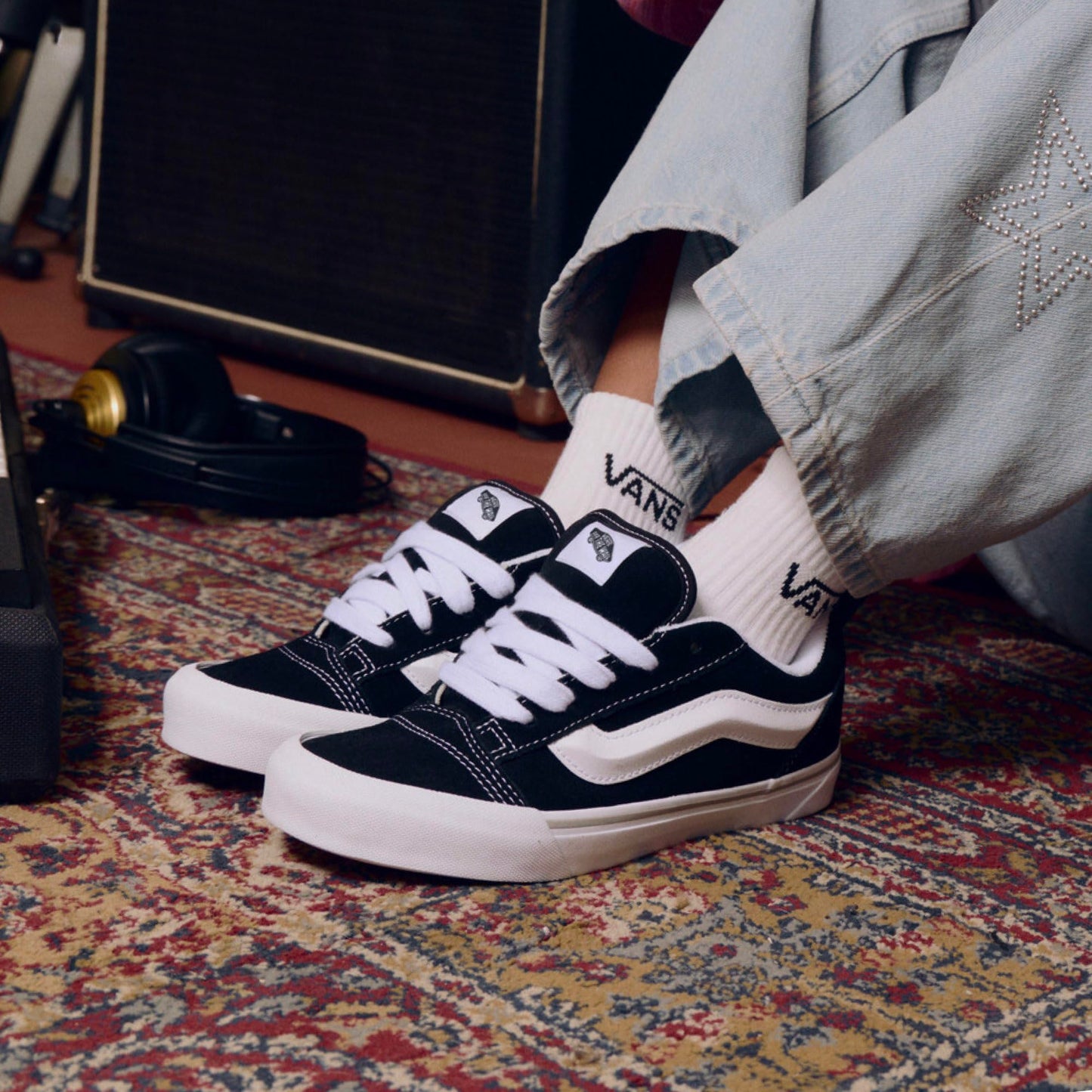 Vans Kids' Knu Skool Shoe - '90s Retro Puffy Fashion Sneakers, Boys & Girls